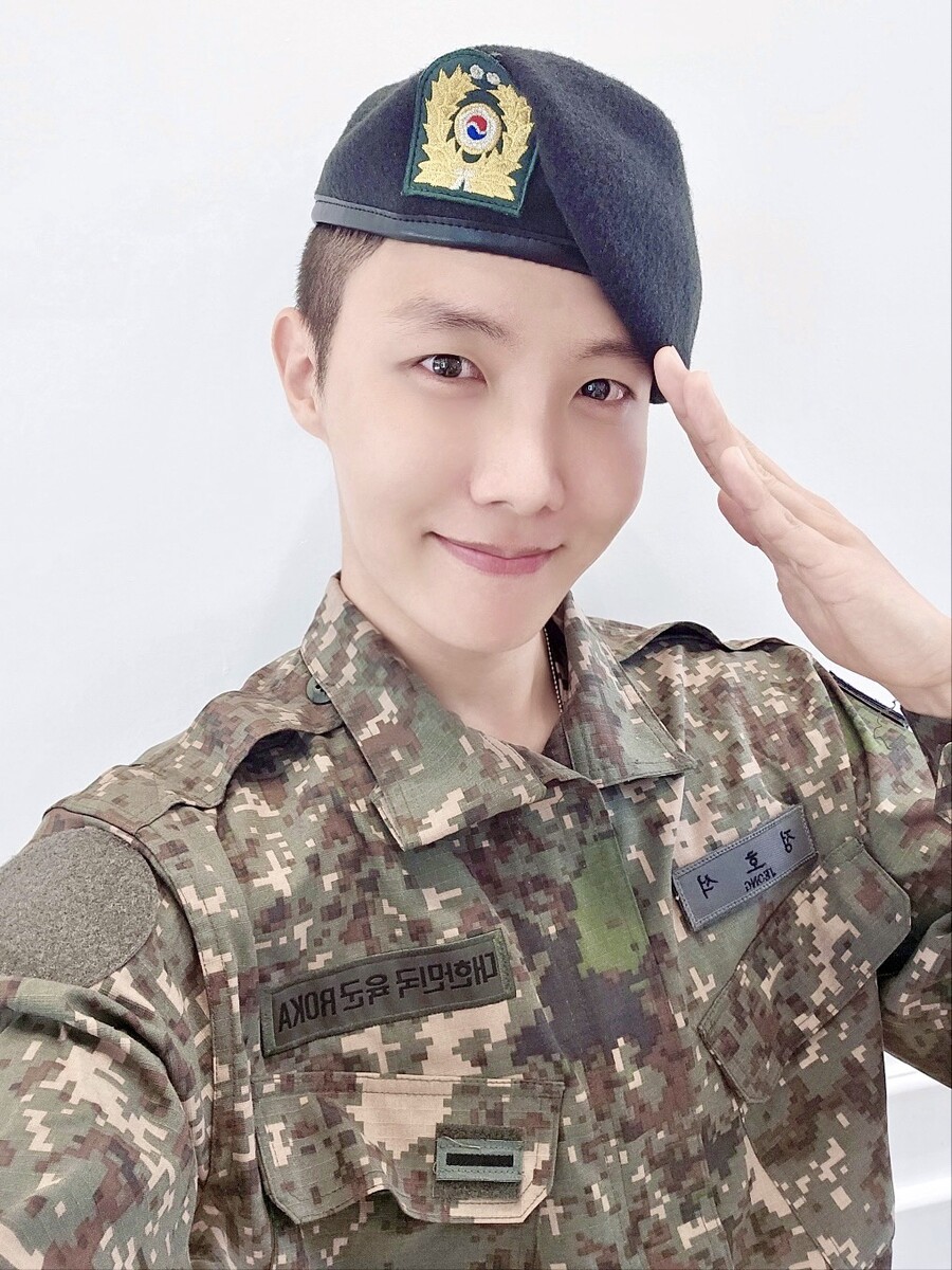 방탄소년단 제이홉, 신병교육 수료→늠름한 이병 "남은 군복무도 열심히"