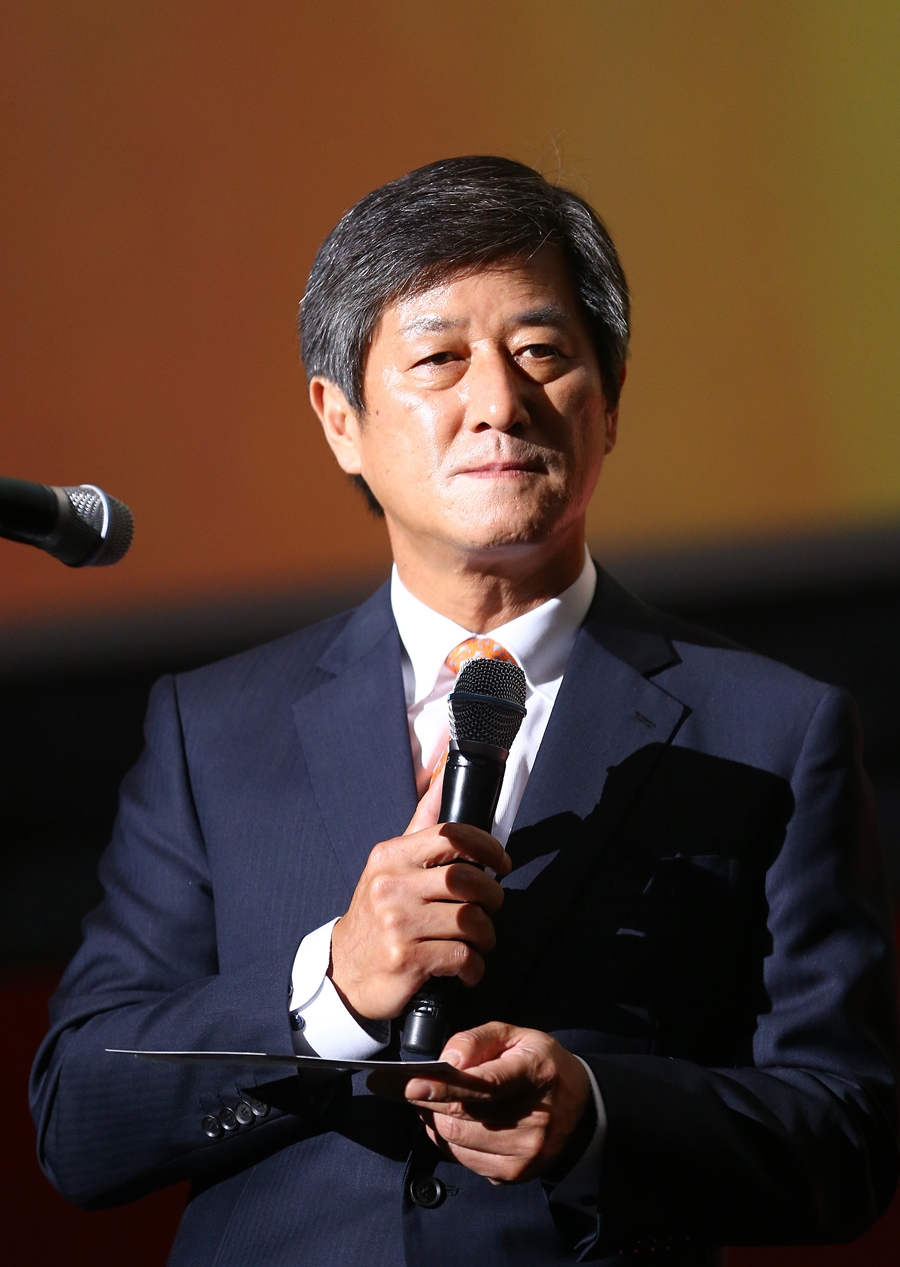 부국제 이사회 "조종국 위원장 사퇴 권고, 허문영 집행위원장 복귀 요청"
