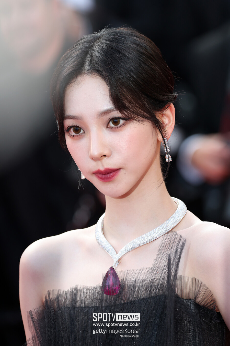 ▲ 칸 레드카펫에 오른 에스파 카리나. ⓒ게티이미지