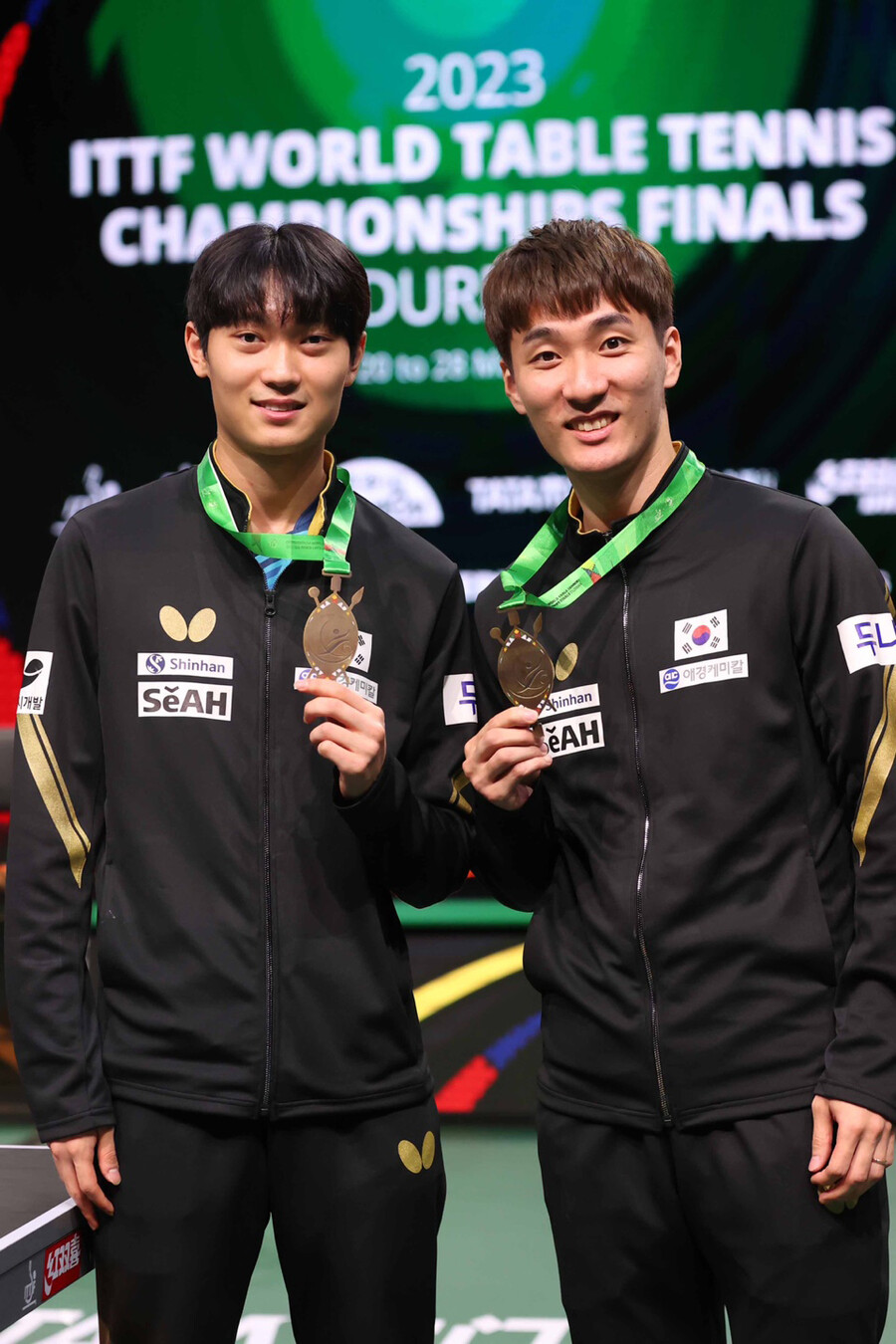 ▲ 2023 ITTF 세계탁구선수권대회 남자복식에서 동메달을 따낸 조대성(왼쪽)과 이상수 ⓒ대한탁구협회