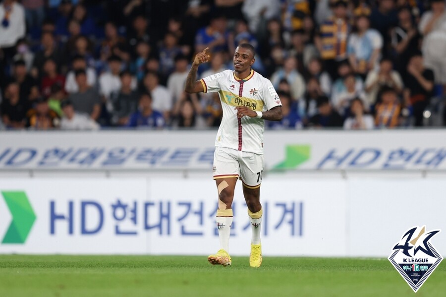 ▲ 환호하는 레안드로 ⓒ한국프로축구연맹