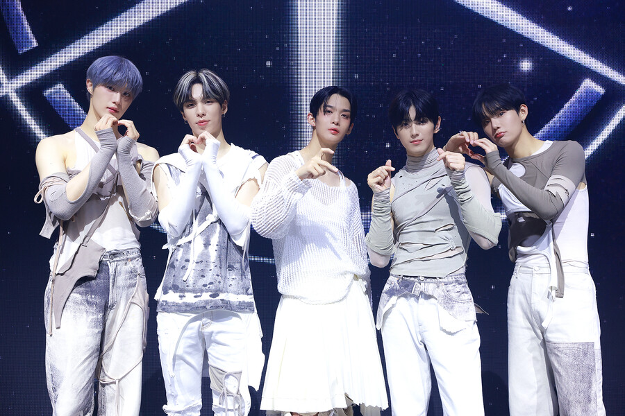 CIX, 아름답고 위태로운 청춘의 얼굴…다 계획이 있었던 '대형 스포'[종합]
