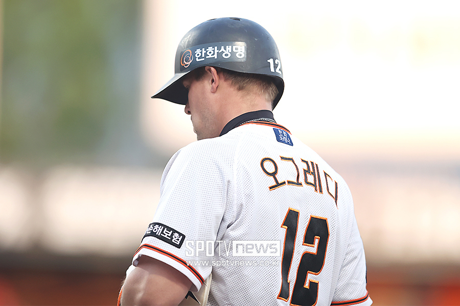 오그레디 퇴출한 한화, 눈여겨볼 만한 선수 풀리나… MLB 20홈런 타자 옵트아웃