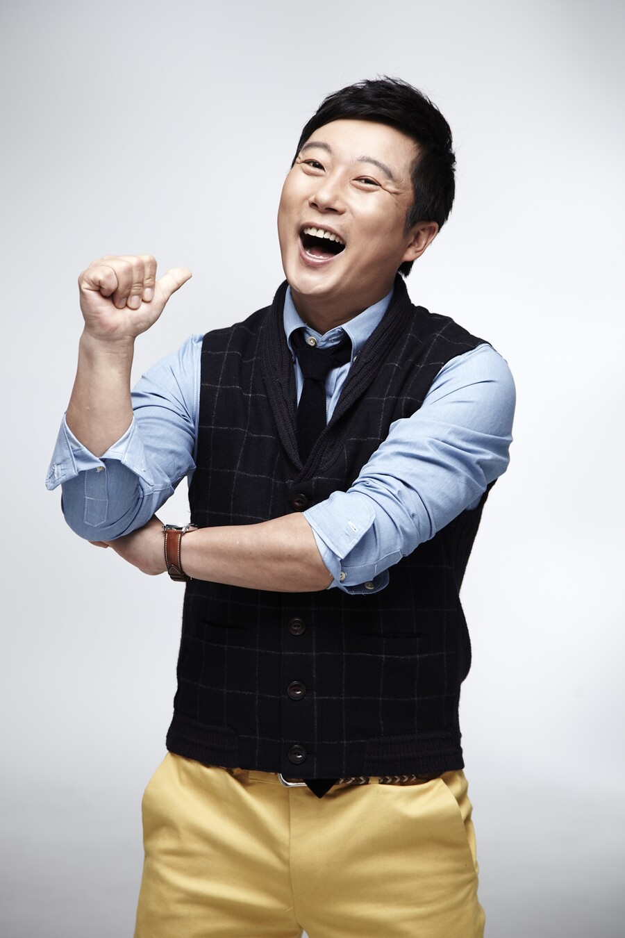'귀염뽕짝 원정대' 이수근 "야외 예능 좋아해…영탁 초대하고파"[일문일답]