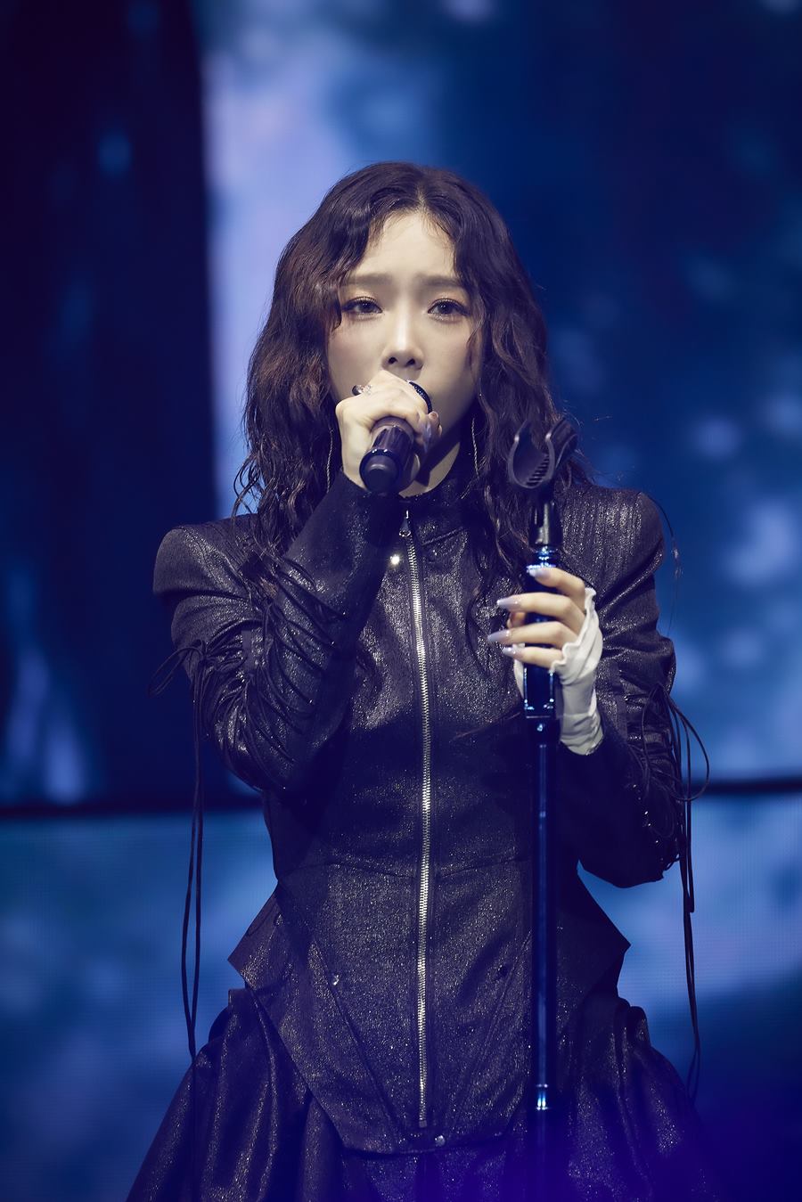 태연, 3년 5개월 만에 단독 콘서트 "기다려주셔서 감사해…보고싶었다"