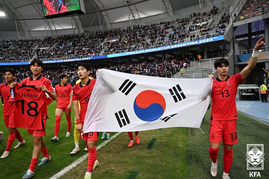 ▲ 김은중호가 나이지리아를 꺾고 4강 진출에 성공했다. ⓒ대한축구협회
