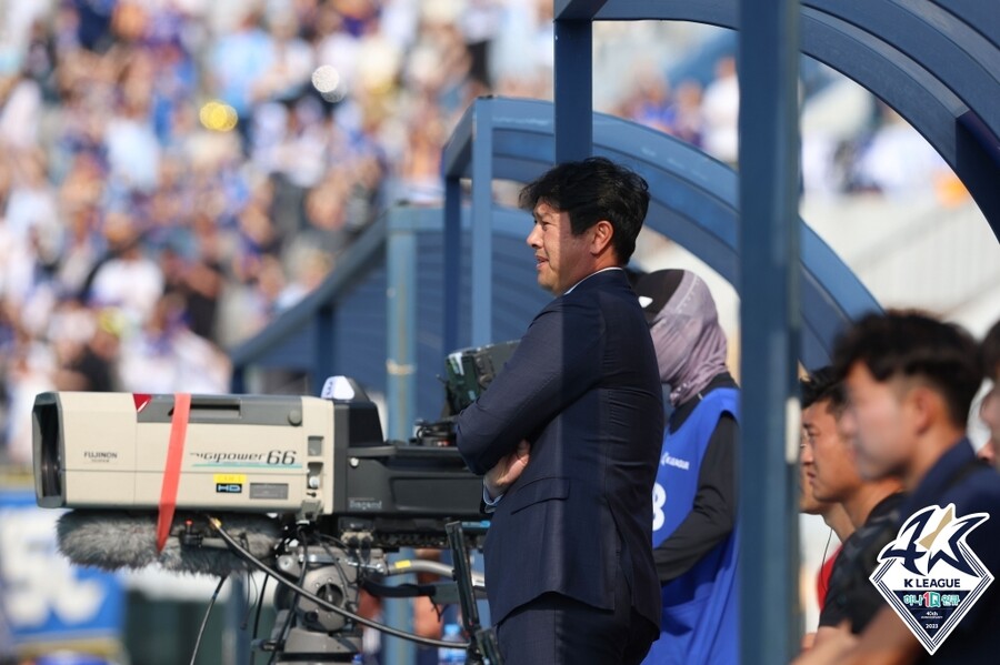 ▲ 김도균 수원FC감독. ⓒ한국프로축구연맹