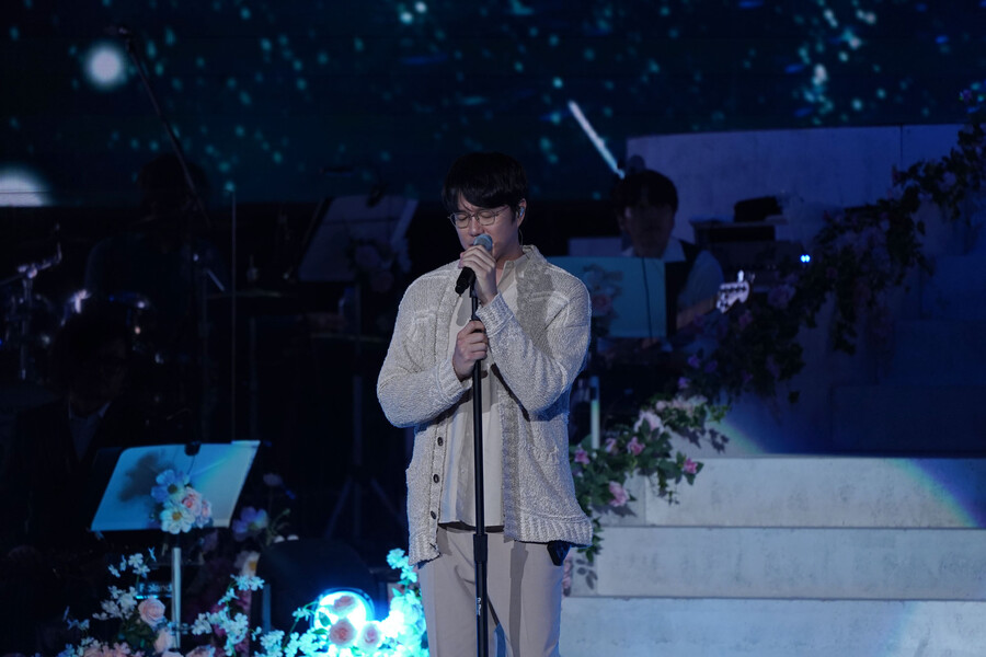 성시경, 열 돌에 더 감동적인 '축가'…"영원히 공연할 수 있을 듯"