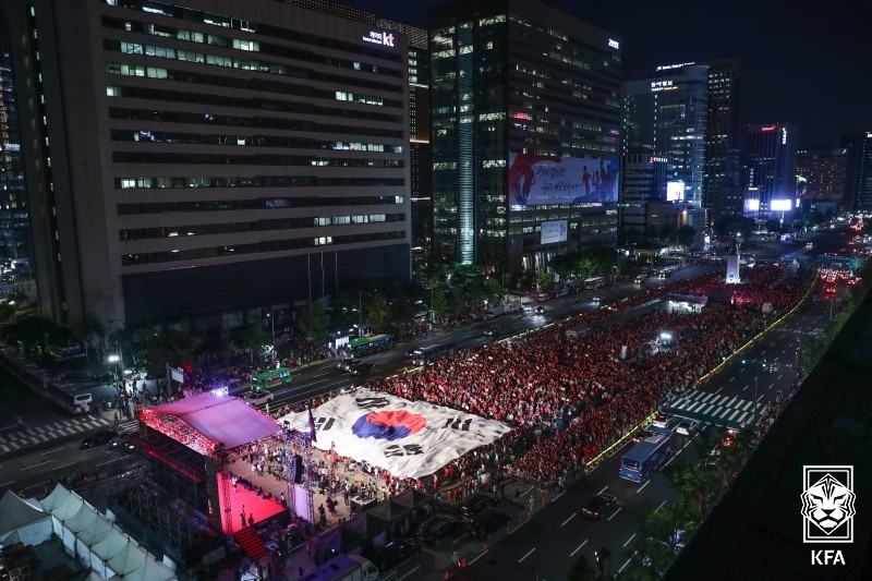 ▲ 9일 오전 6시 김은중호를 위해 광화문 광장에서 거리 응원이 펼쳐진다 ⓒ대한축구협회