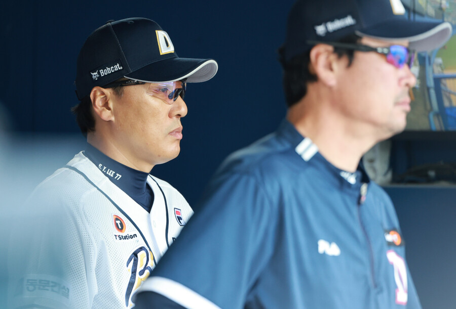 ▲ 주축 선수들의 회전문 부상 및 부진에 100% 전력을 구축하지 못하고 있는 이승엽 감독 ⓒ연합뉴스