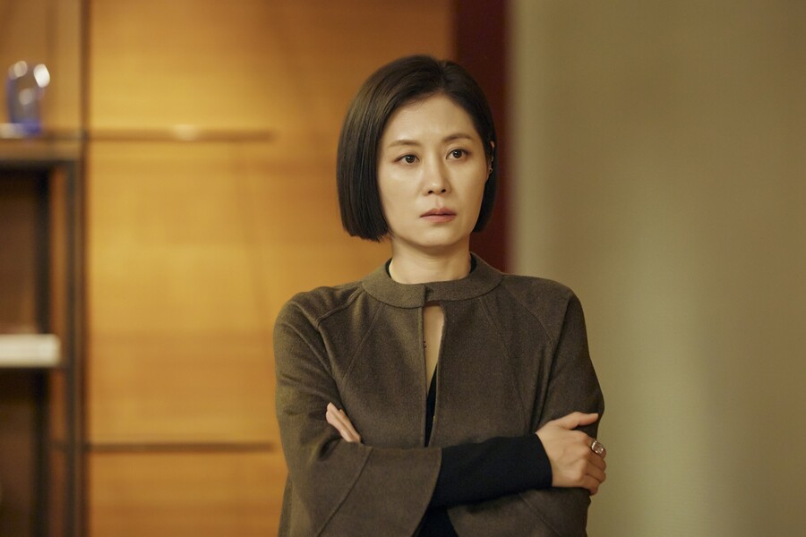 '레이스' 문소리, 카리스마-인간미 공존하는 명품 배우