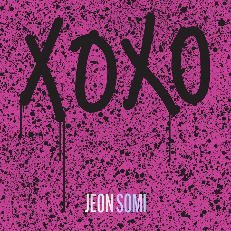 ▲ 전소미 정규 1집 'XOXO' 커버. 제공|더블랙레이블