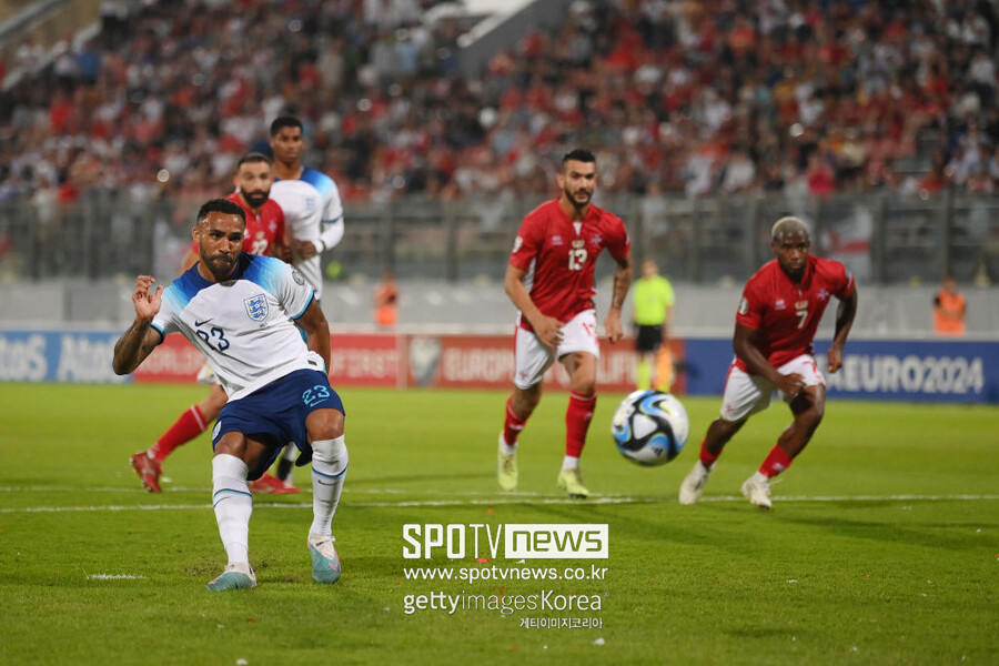 ▲ 칼럼 윌슨이 5년 만에 A매치 골을 터뜨렸다.