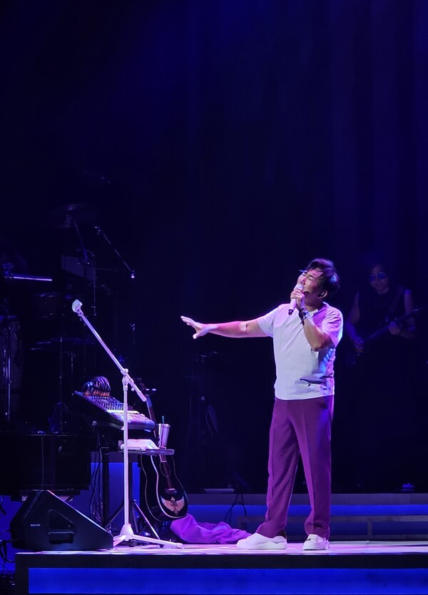 이승철, 창원서 전국투어 스타트…플라잉 서라운드로 음향의 혁신적 도전