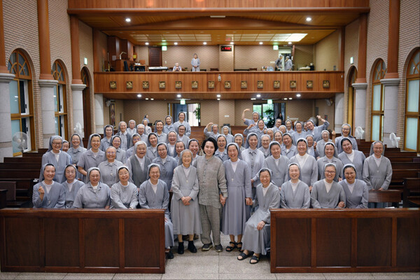 ▲ 16일 서울 신길동 살레시오수녀회 한국관구관 내 마리아 성당에서 열린 위촉식 현장. 제공|디지엔콤