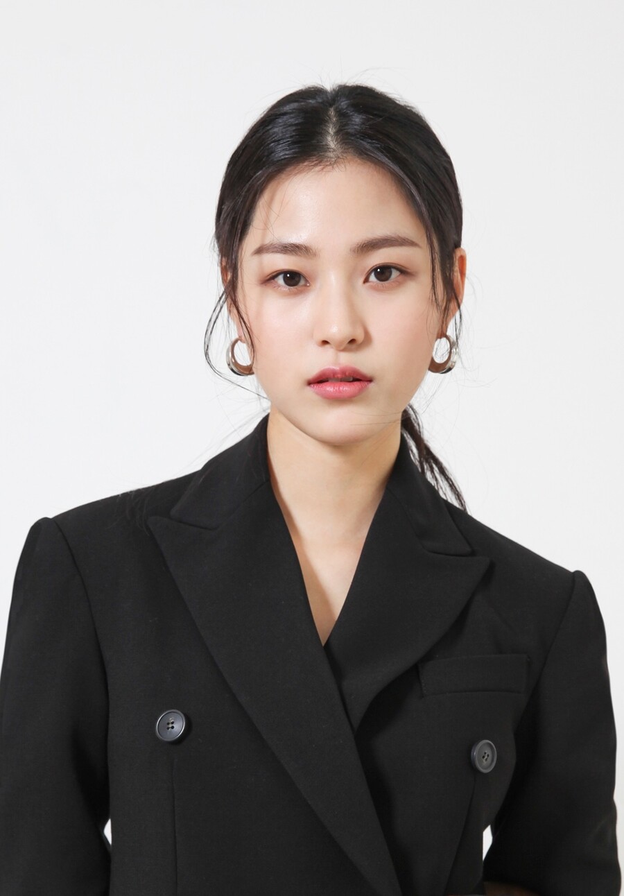 이수경, 김남길 품 떠나 진구·변우석과 한솥밥 "바로엔터 전속계약"[공식]