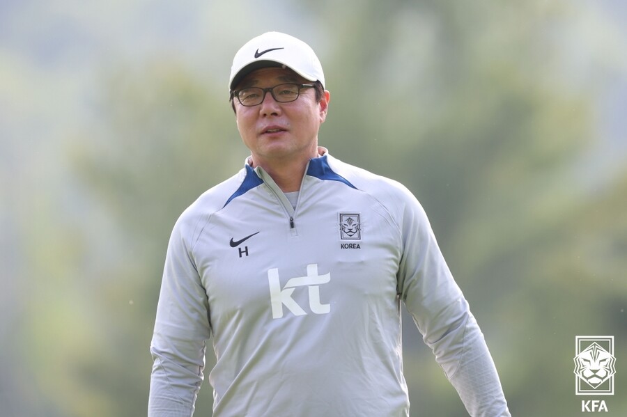 ▲ 중국에 패한 황선홍호를 향한 우려가 커졌다 ⓒ대한축구협회