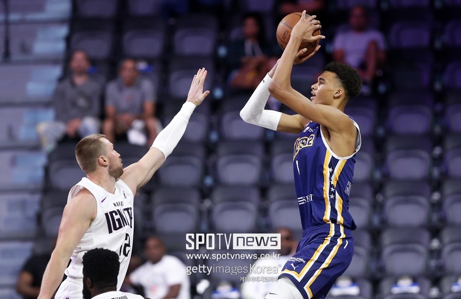 ▲ NBA 역사에 남을 신체 조건이다. 여기에 볼 핸들링, 돌파, 슛, 수비 등 못하는 게 없다.