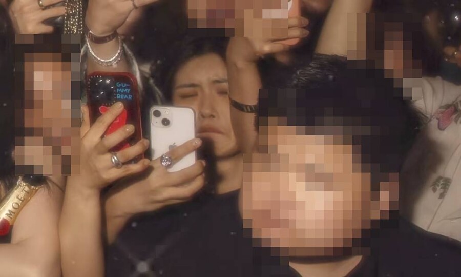 ▲ 아이키. 출처| 브루노 마스 SNS