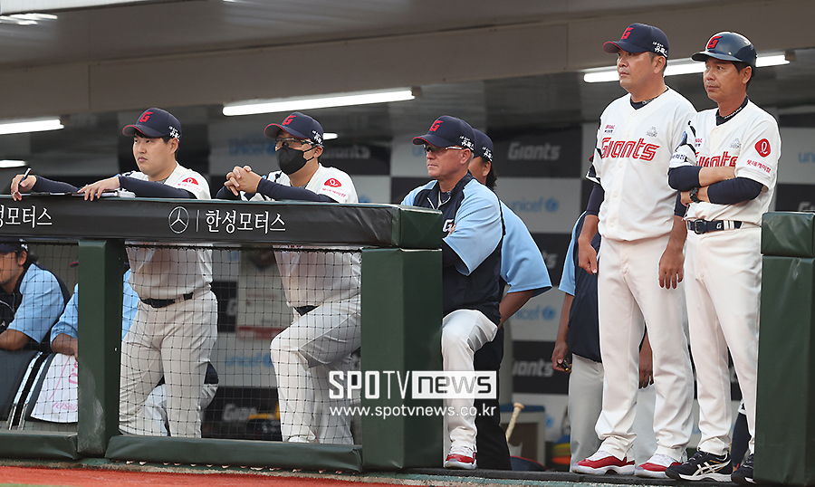 "도루 능력 발전했지만…6월들어 주루 실수 많았다" 롯데 코치 교체로 분위기 전환