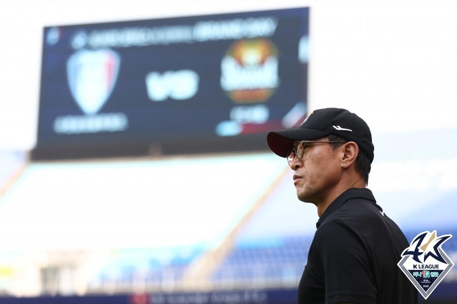 ▲ 안익수 서울 감독. ⓒ한국프로축구연맹