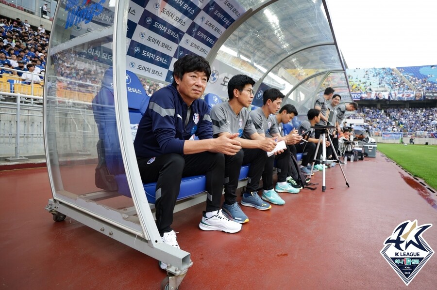 ▲ 김병수 수원 감독. ⓒ한국프로축구연맹