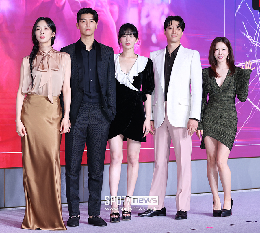 ▲ 이청아 강민혁 박규영 이동건 전효성 ⓒ곽혜미 기자