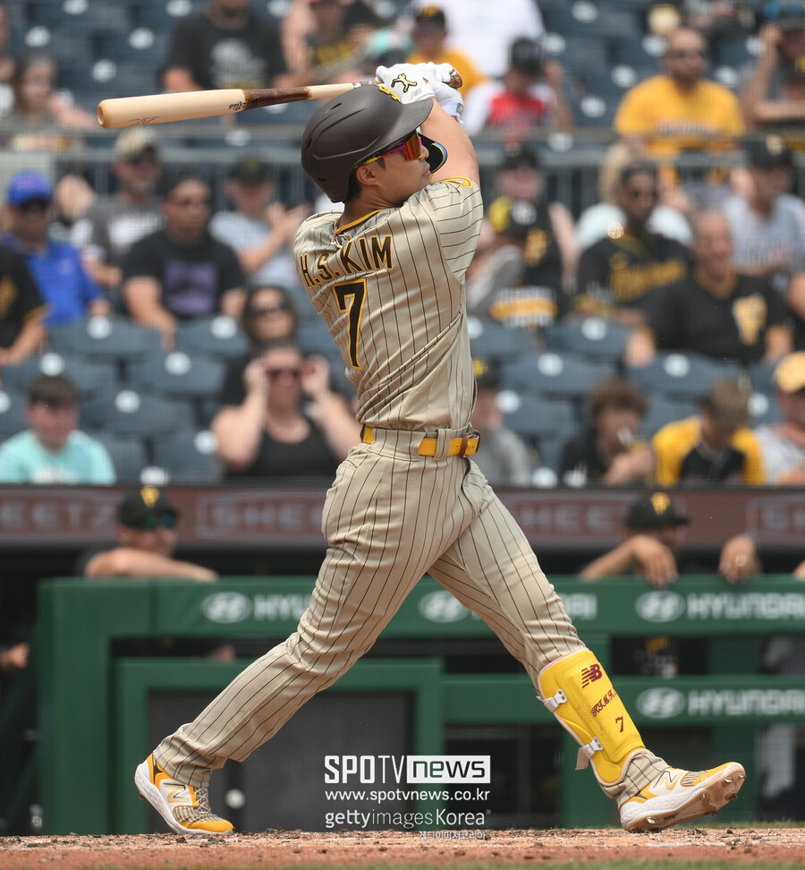 MLB에도 김하성 이름이 딱! 최악 오심 3위-편파 탄정 그 다음 날, 김하성은 대폭발했다
