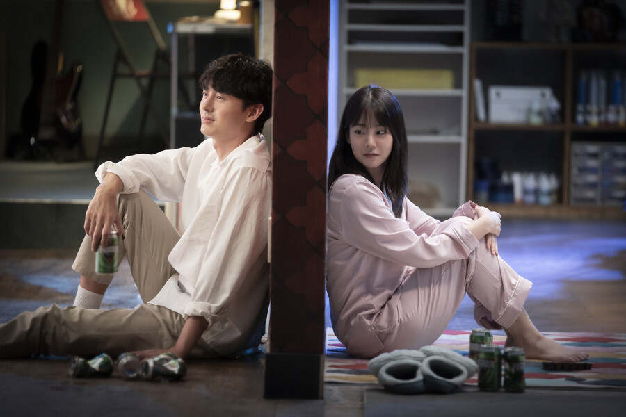 ▲ '빈틈없는 사이 ' 스틸. 제공| 갤리온엔터테인먼트