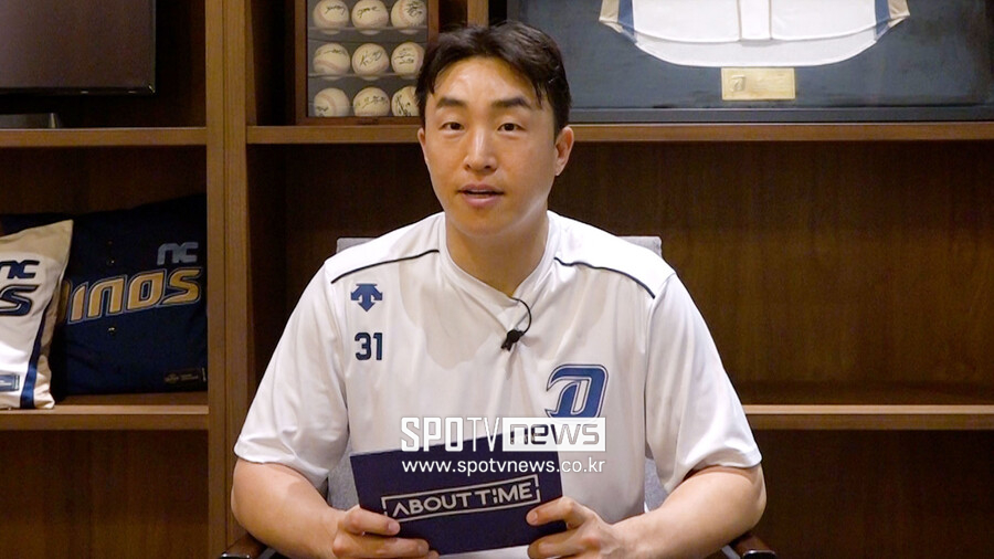 ▲  스포티비뉴스와 인터뷰 중인 손아섭 ⓒ스포티비뉴스DB