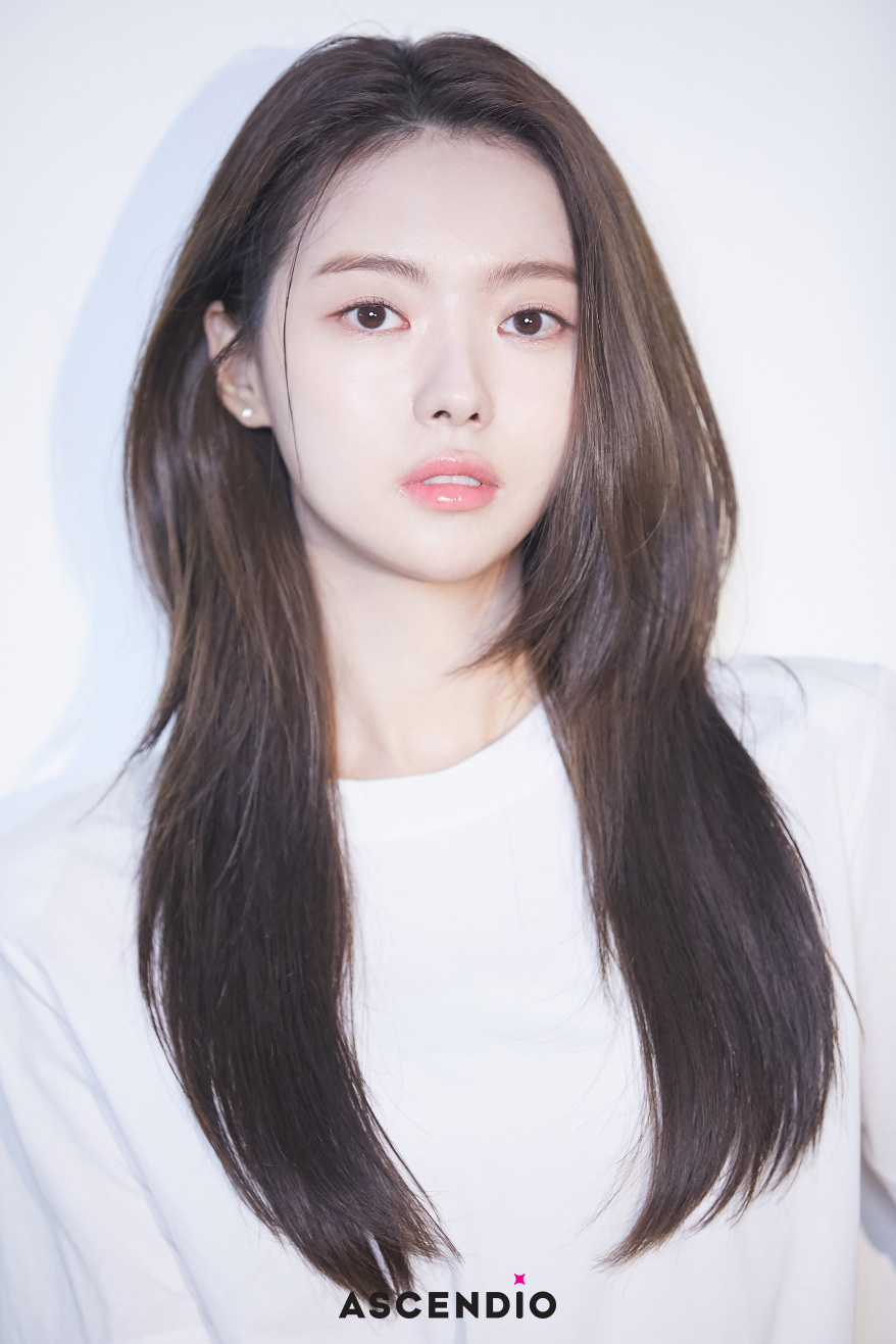 아이오아이 출신 임나영, 아센디오 전속계약…최수종·하희라 한솥밥