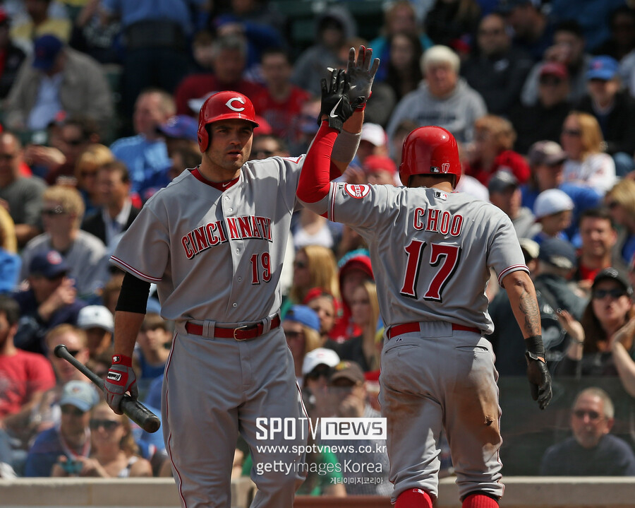▲ 보토와 추신수는 각각 '토끼'라는 별명으로 서로의 우애를 과시했다