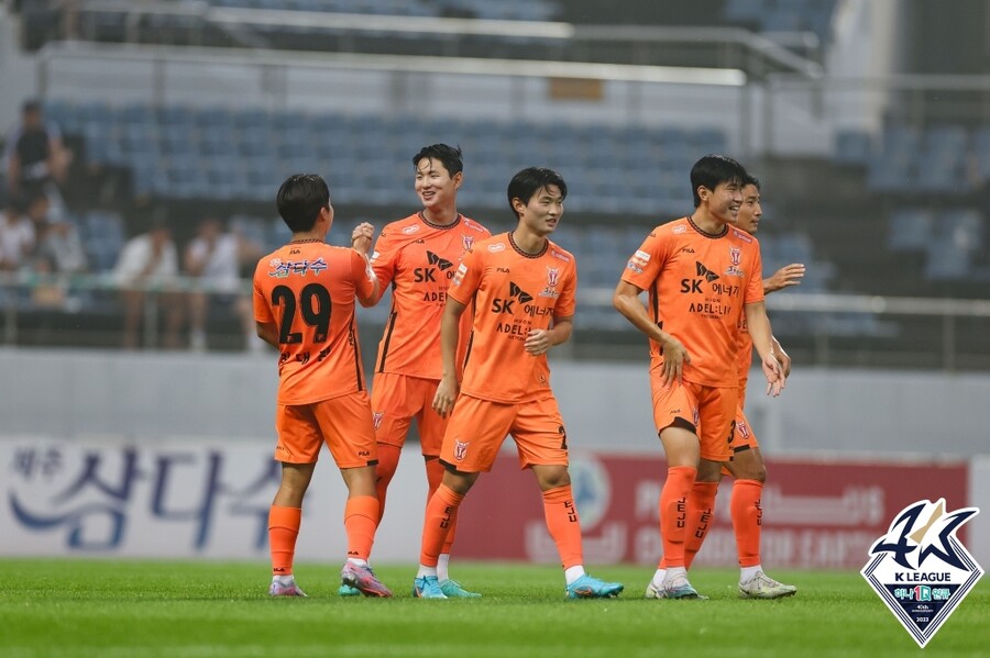 ▲ 연제운의 선제골을 앞세워 제주가 리드를 잡았다. ⓒ한국프로축구연맹