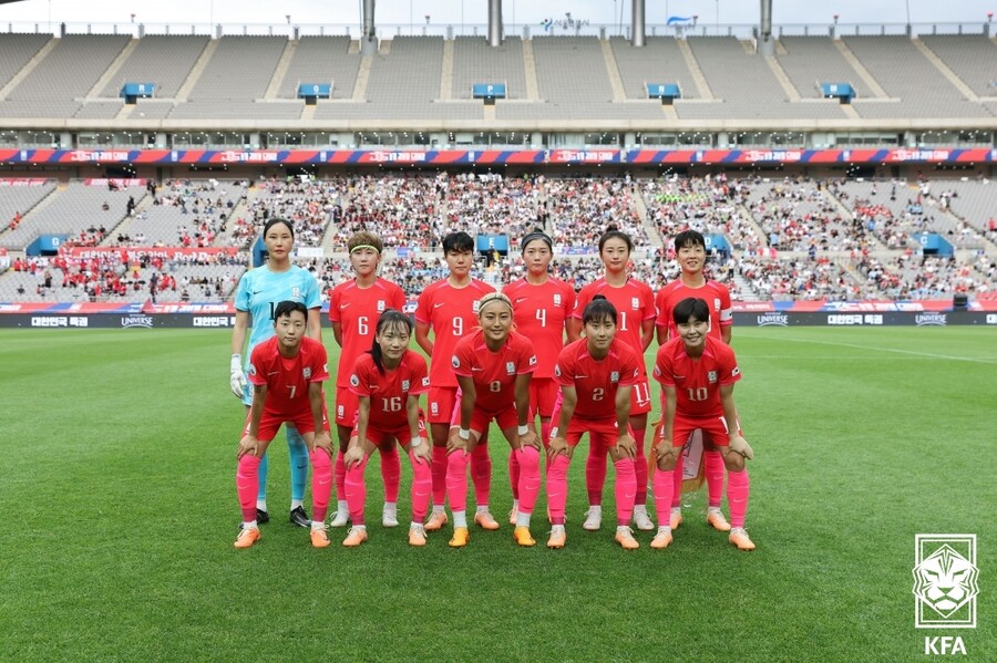 ▲ 8일 오후 서울월드컵경기장에서 콜린 벨 감독이 이끈 여자축구 대표팀이 아이티를 상대로 한 월드컵 출정식 경기에서 2-1로 이겼다 ⓒ 대한축구협회