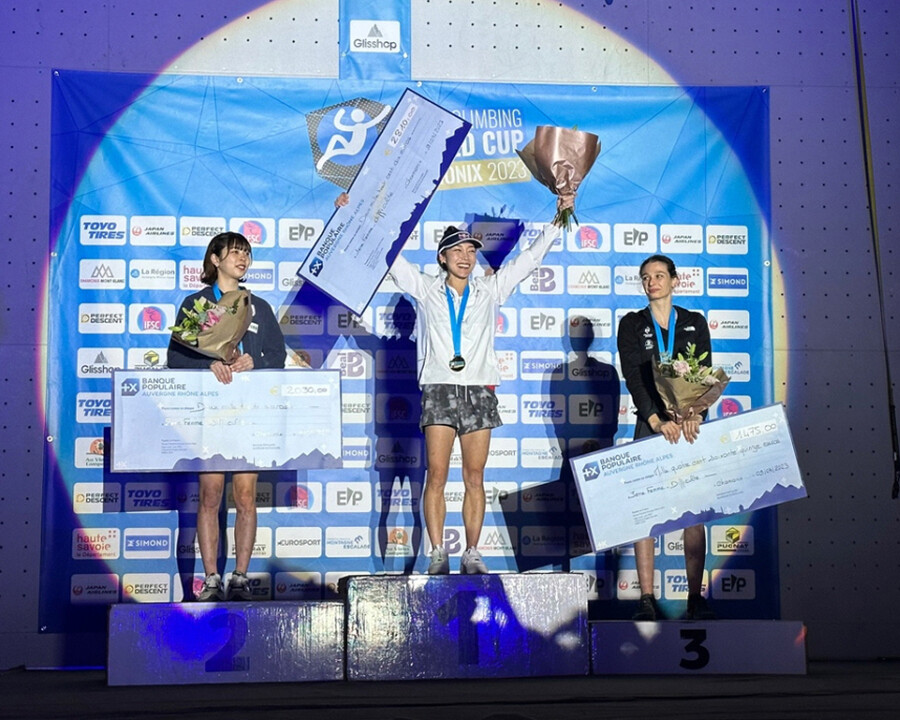 ▲ 2023 IFSC 스포츠클라이밍 9차 리드 종목에서 우승한 김자인(가운데) ⓒ대한산악연맹