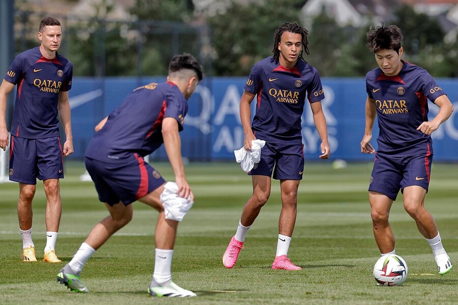 ▲ 파리 생제르맹에서 훈련을 시작한 이강인 ⓒ PSG