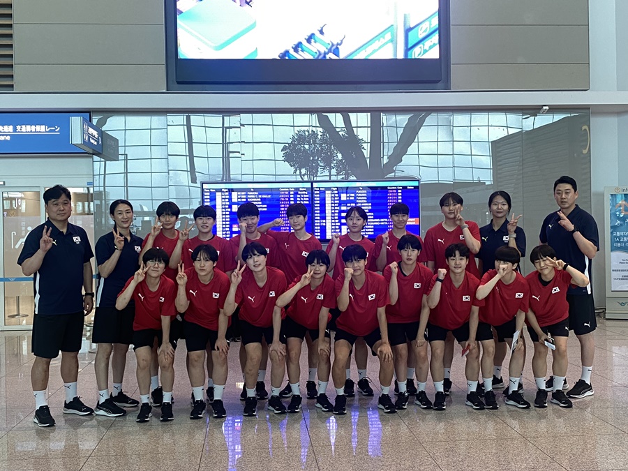 '아시아 최강' U17 여자핸드볼, 아시아청소년대회 위해 인도로 출국