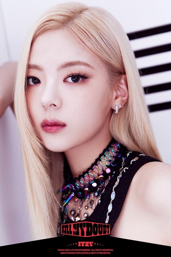 ▲  '킬 마이 다웃' 리아 콘셉트 사진. 제공|JYP엔터테인먼트