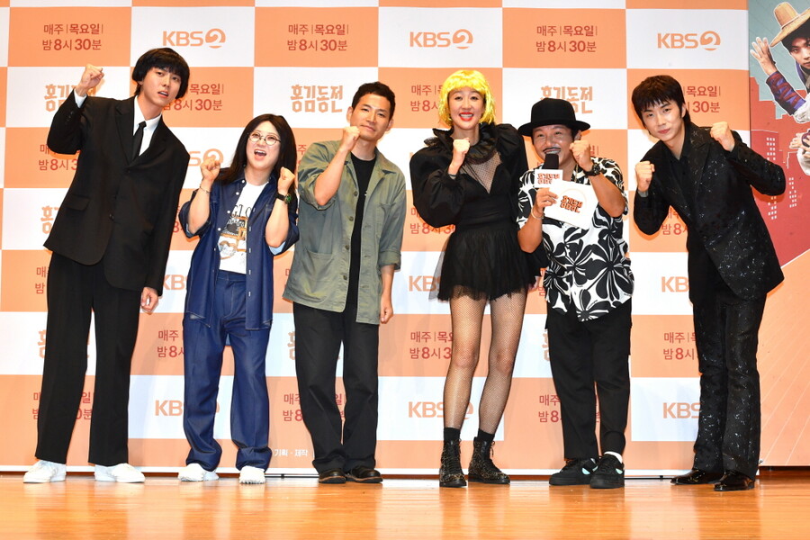 ▲ 주우재, 김숙, 박인석 PD, 홍진경, 조세호, 우영(왼쪽부터). 제공| KBS