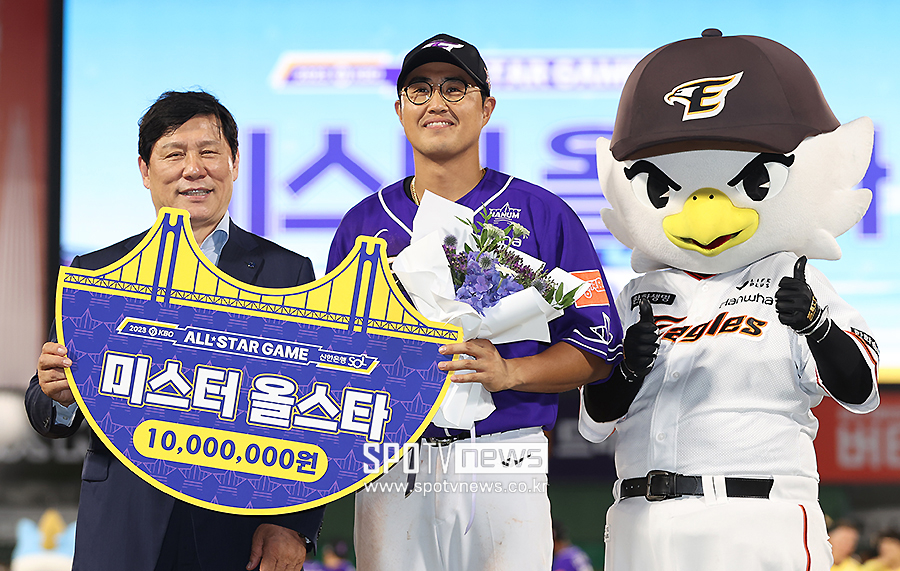 ▲ 허구연 총재 채은성 ⓒ곽혜미 기자