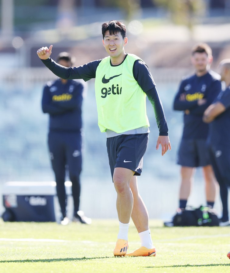 ▲ 토트넘 훈련에 합류한 손흥민  ⓒ토트넘