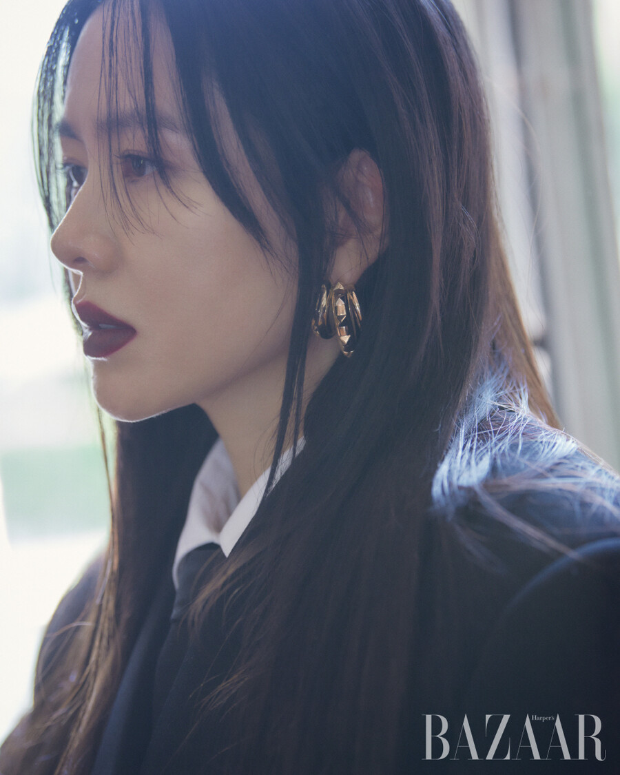 옆선 美쳤다…'현빈♥' 손예진, 미모도 미담도 '폭발'[화보S]