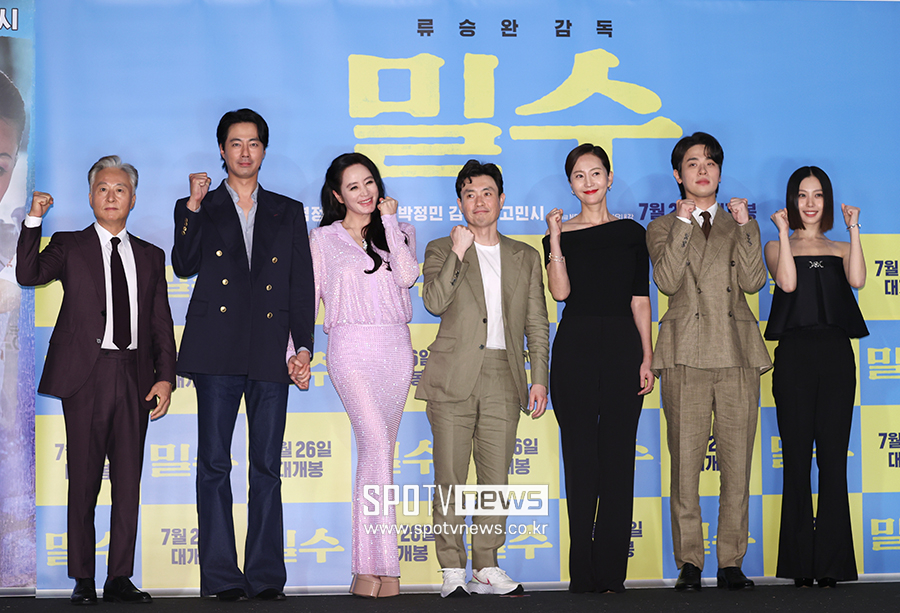 ▲ 김종수 조인성 김혜수 류승완 감독 염정아 박정민 고민시 ⓒ곽혜미 기자