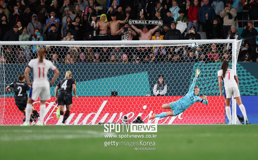 ▲ 후반 막바지 페널티킥을 얻었던 뉴질랜드. 실축으로 득점 기회가 무산됐다.