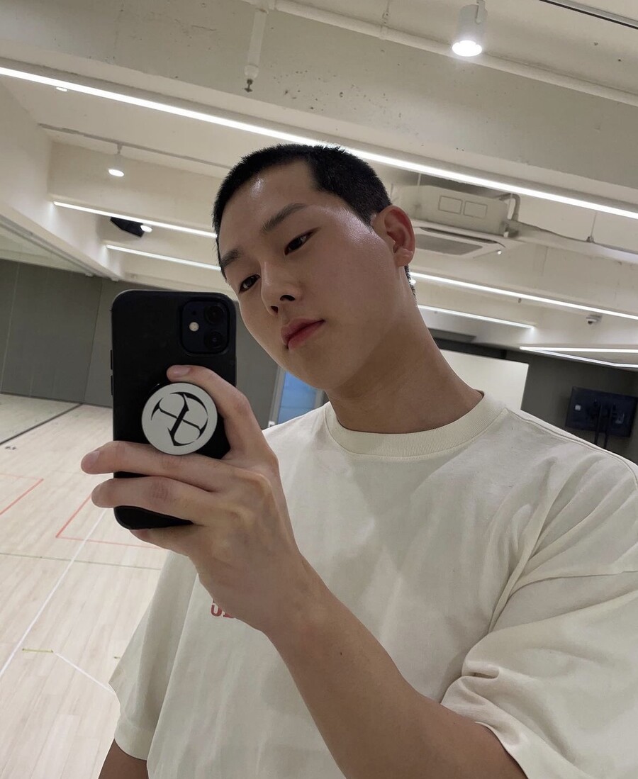 ▲ 몬스타엑스 주헌. 출처| 주헌 SNS