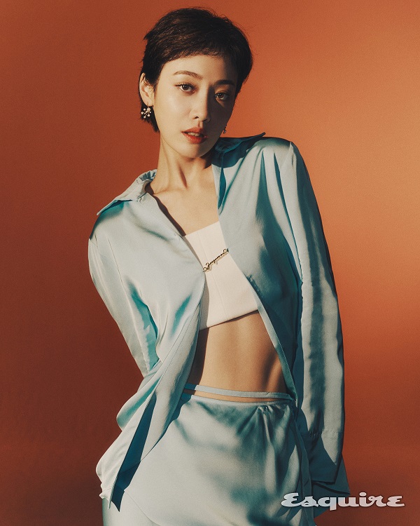 ▲ 김히어라 화보. 제공| 에스콰이어