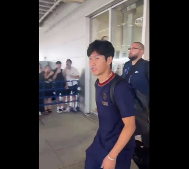 ▲ 일본에 도착한 이강인 ⓒPSG