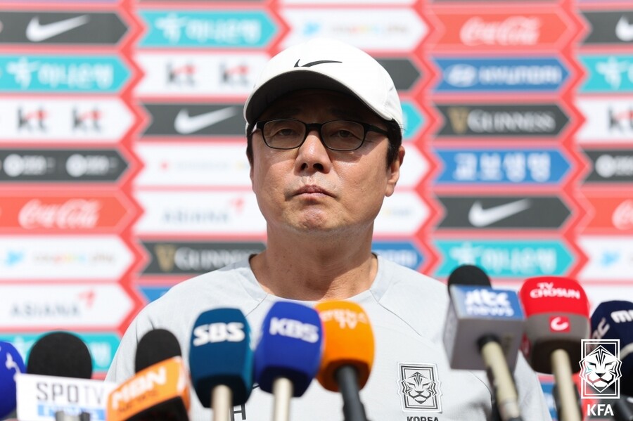 ▲ 황선홍 감독.  ⓒ대한축구협회