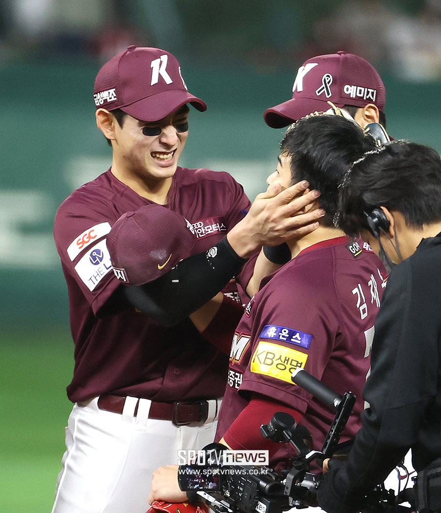 ▲ 이정후(왼쪽)와 김재웅. ⓒ곽혜미 기자
