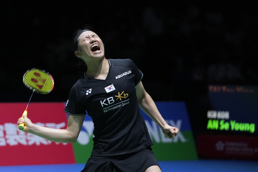 ▲ 2023 BWF 일본오픈 여자 단식 결승 진출을 확정한 뒤 환호하는 안세영 ⓒ연합뉴스/AFP